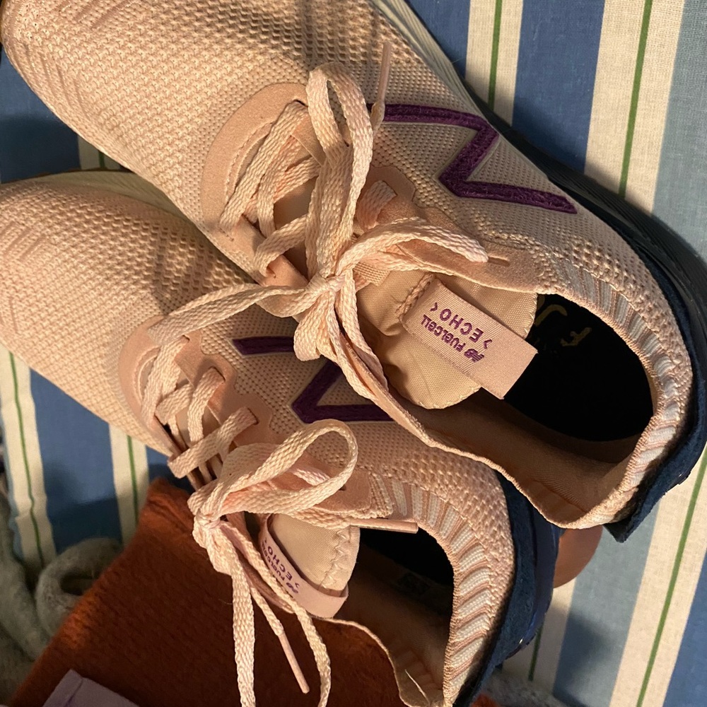 New Balance FuelCell Echo